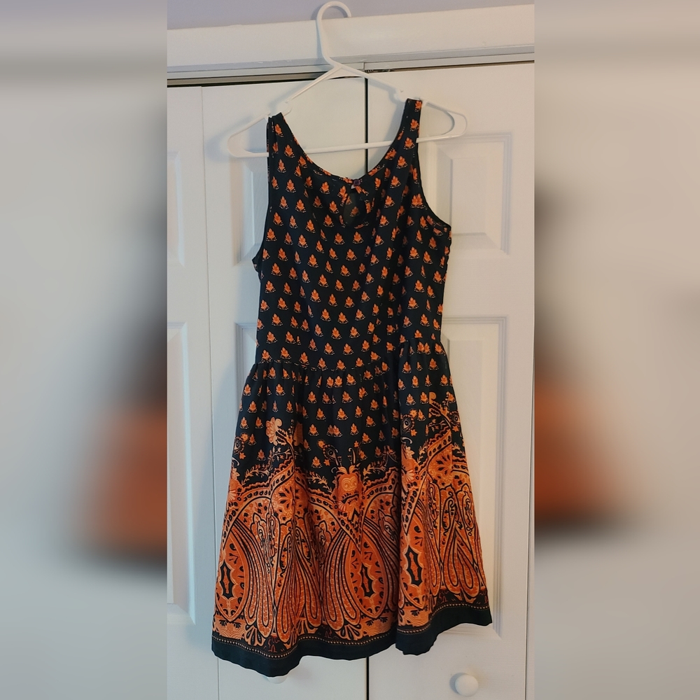 Dress - Picture 4 of 4